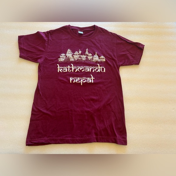 Kathmandu Nepal- Dark Red T Shirt- Dolphin 38 Brand- Made In Nepal Tee - Picture 1 of 8